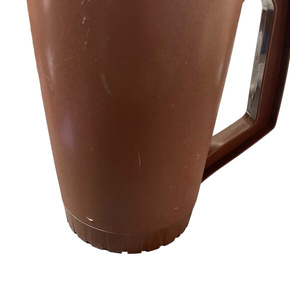 Vintage Tupperware 2 Quart Pitcher Push Button Lid Seal Juice Tea Brown 800 802 - Picture 3 of 13